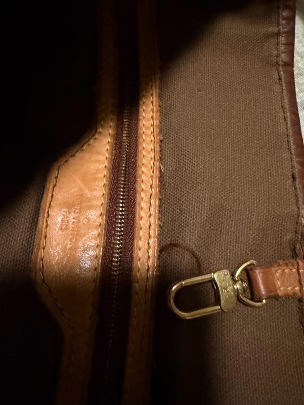 Louis Vuitton Brown Monogram Shoulder Bag with Gold Hardware - Picture 6 of 6